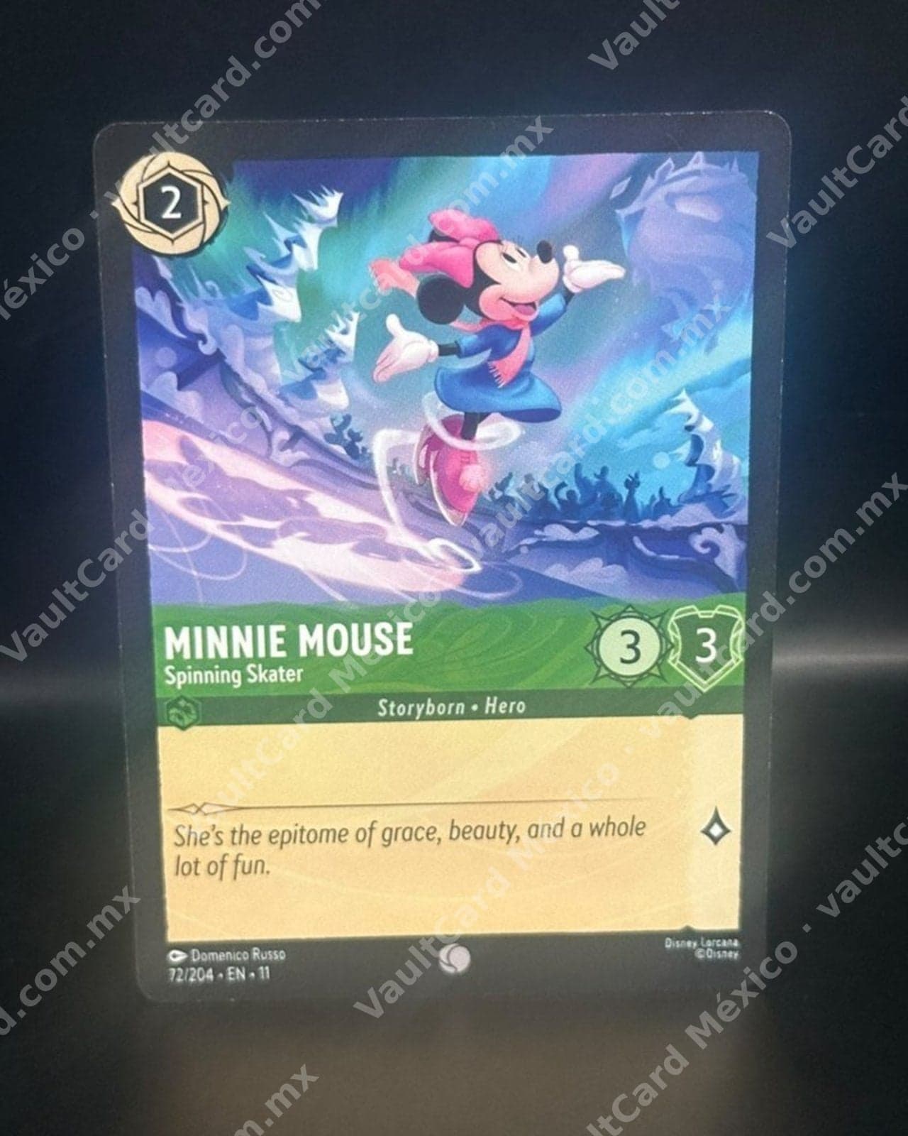 Minnie Mouse · Spinning Skater
