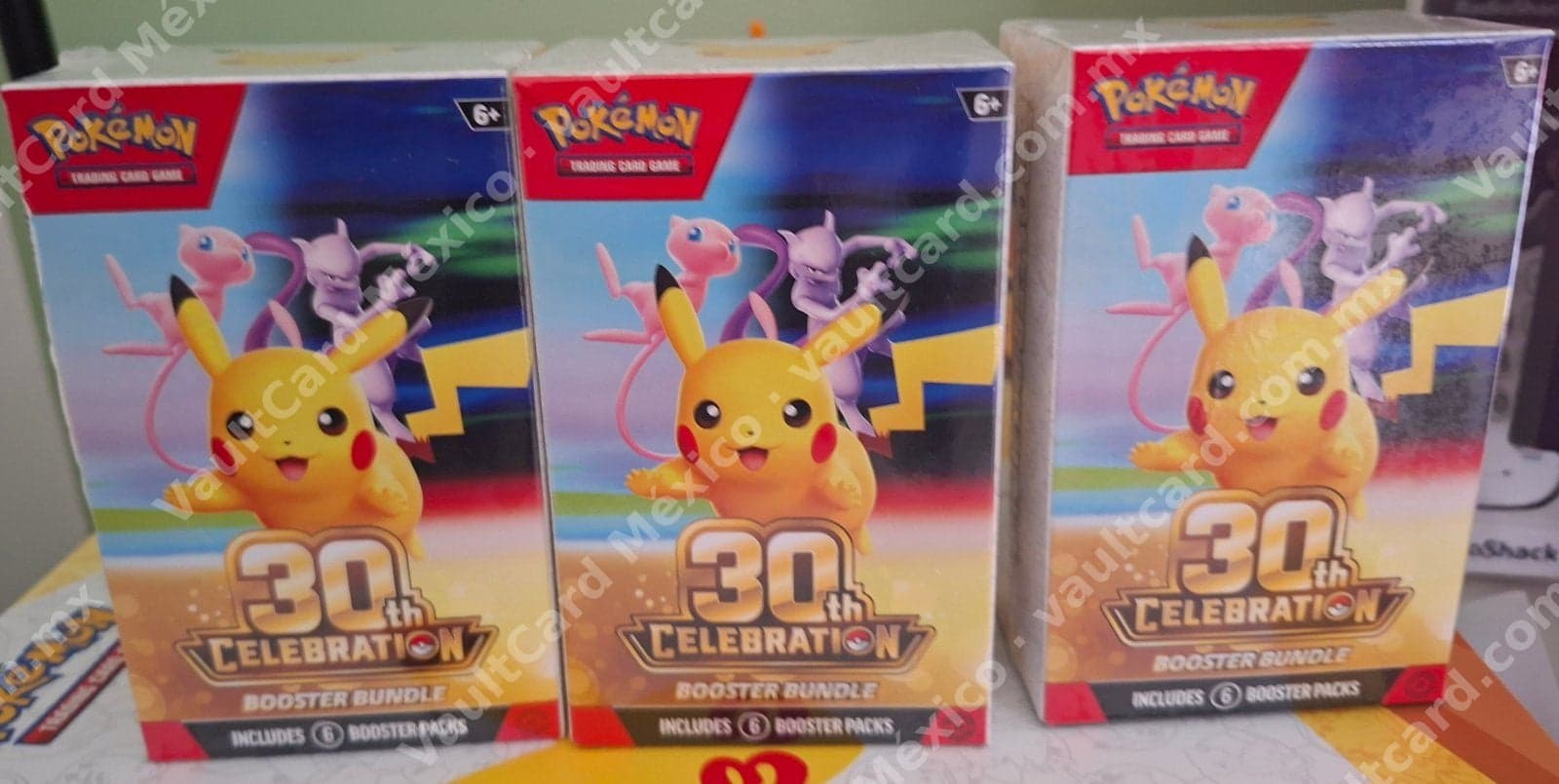 Lote3 BB Pokémon TCG 30th Celebration Booster Bundle - Inglés (6 sobres) - Lote de 3