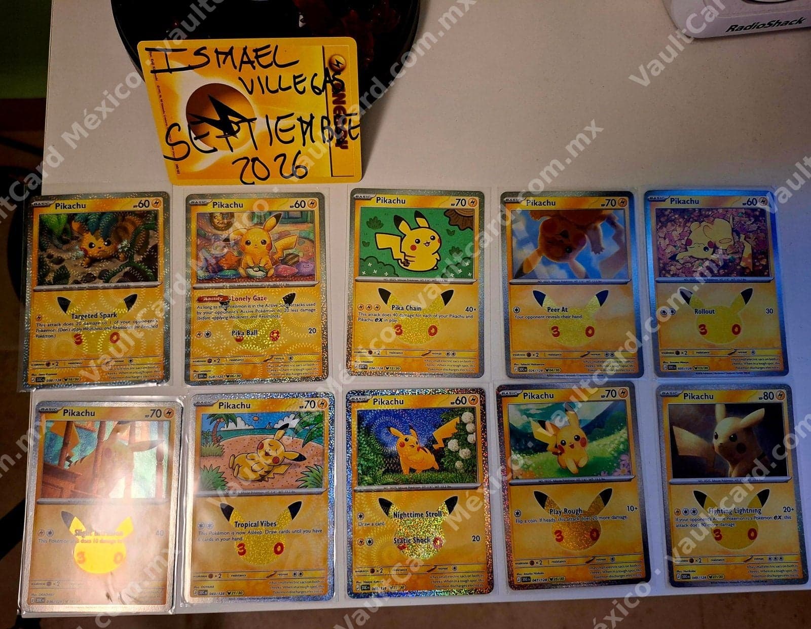 Lote de 10 cartas Pikachu variadas - Inglés