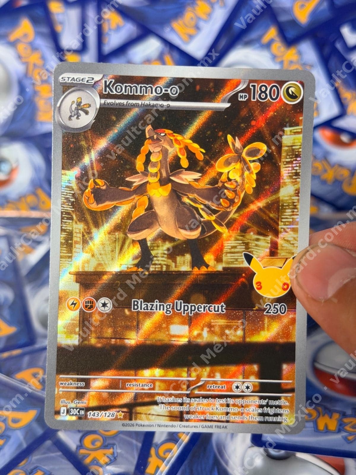 Kommo-o 143/128 - (30C) Inglés - Illustration Rare