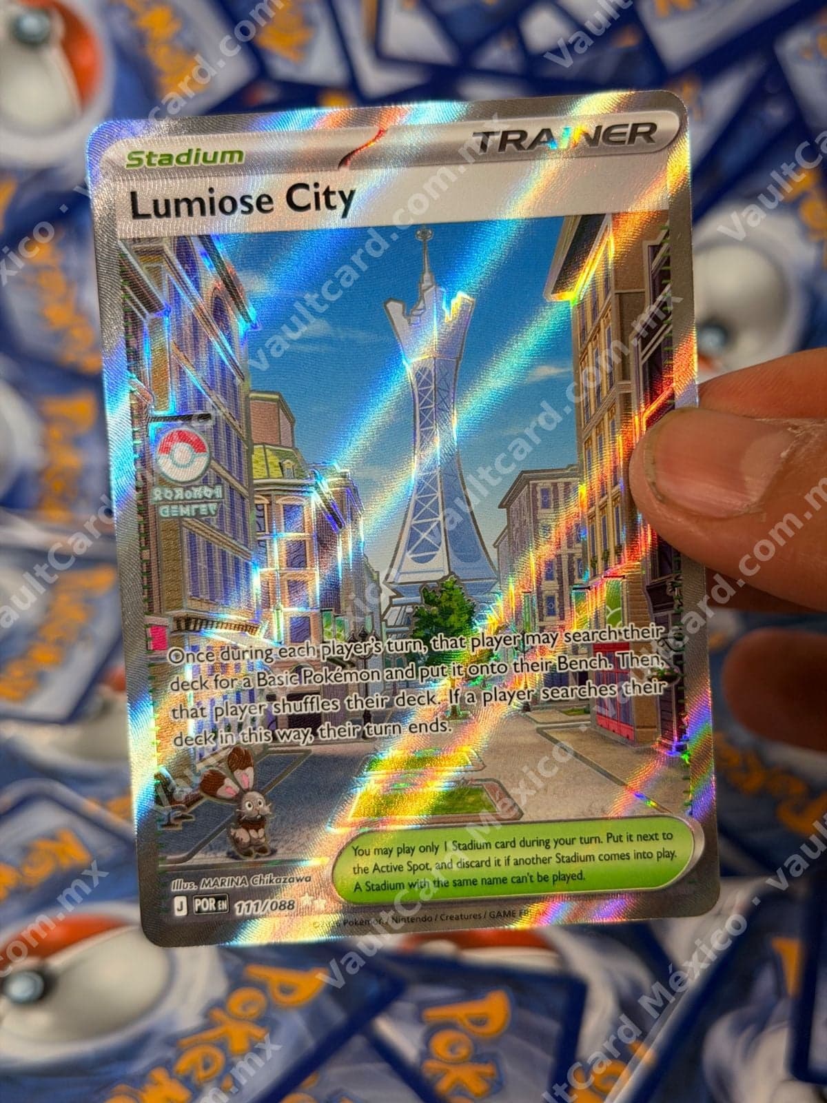 Lumiose City 111/088 - (POR) Inglés - Stadium Full Art Holo