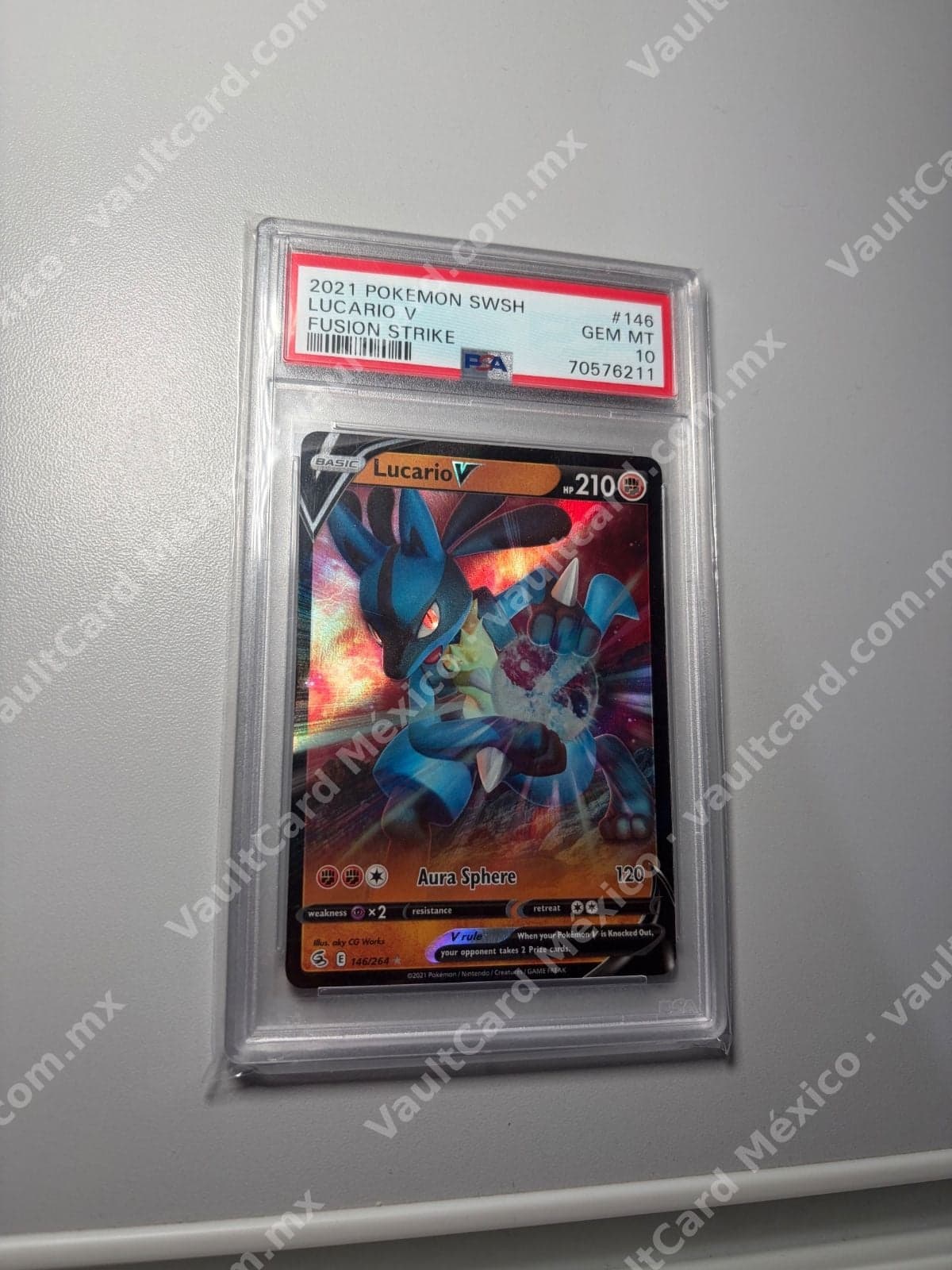 Lucario V 146/264 - Fusion Strike Inglés - PSA 10 GEM MT