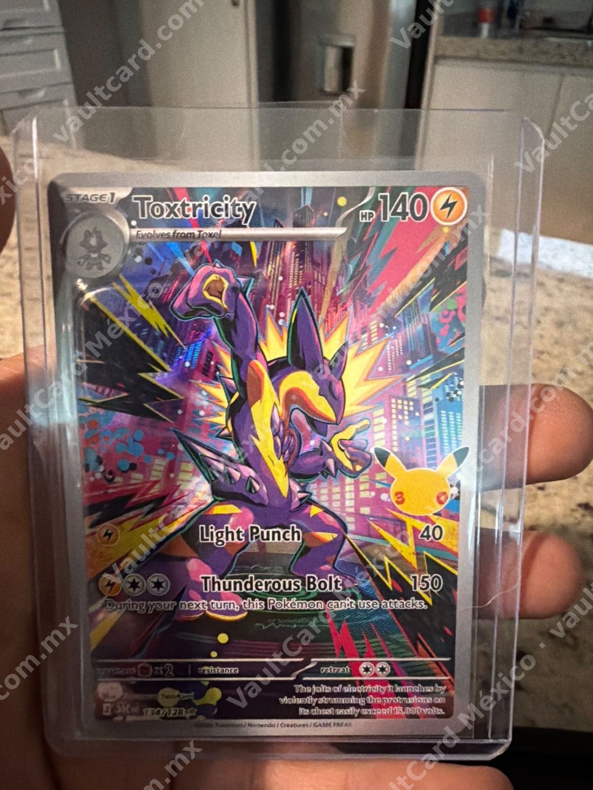 Toxtricity 134/128 - Illustration Rare (SSP) Inglés