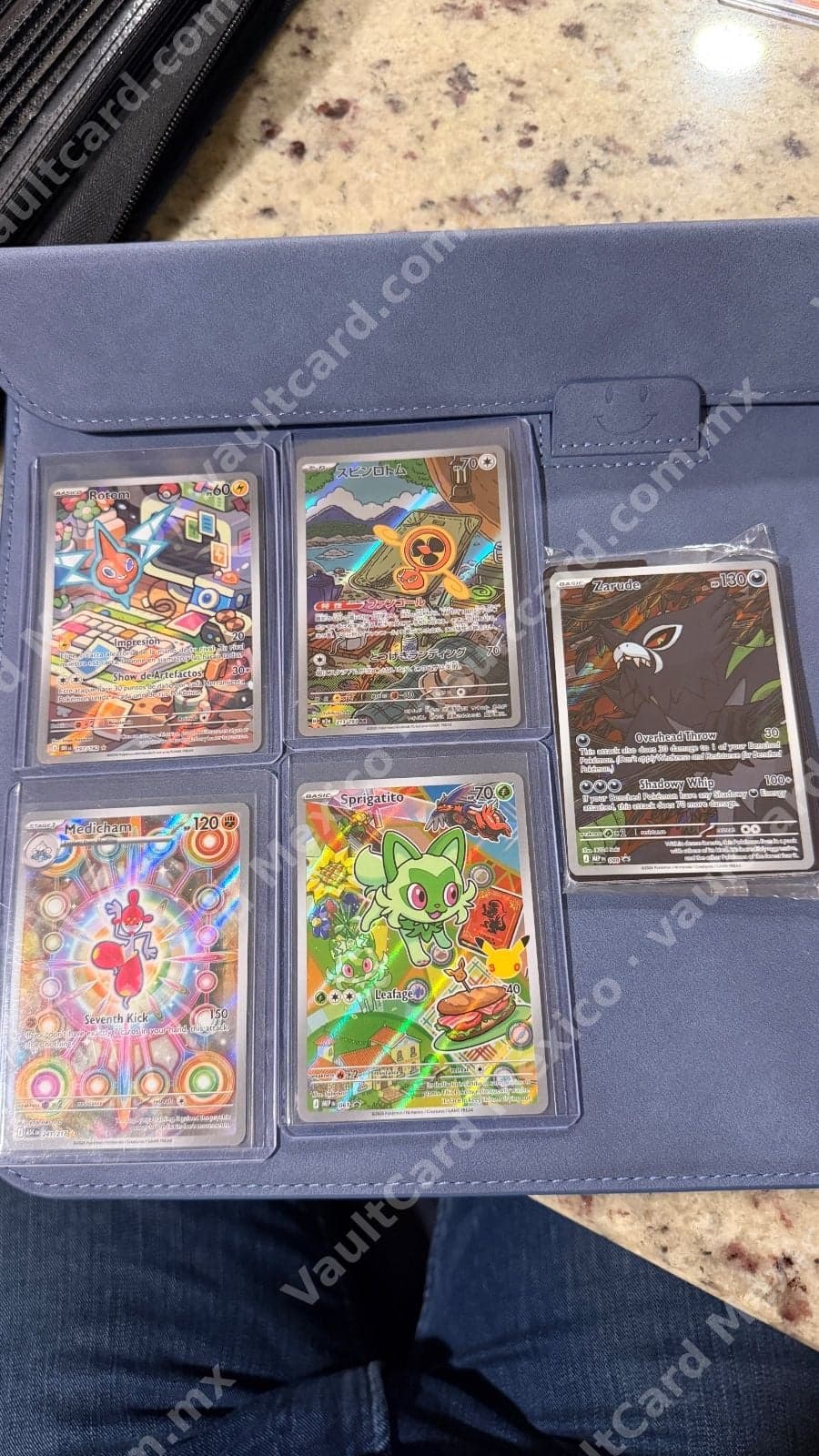 Lote de cartas Pokémon TCG - Rotom, Spiritomb, Zarude, Medicham y Sprigatito (Illustration Rare)