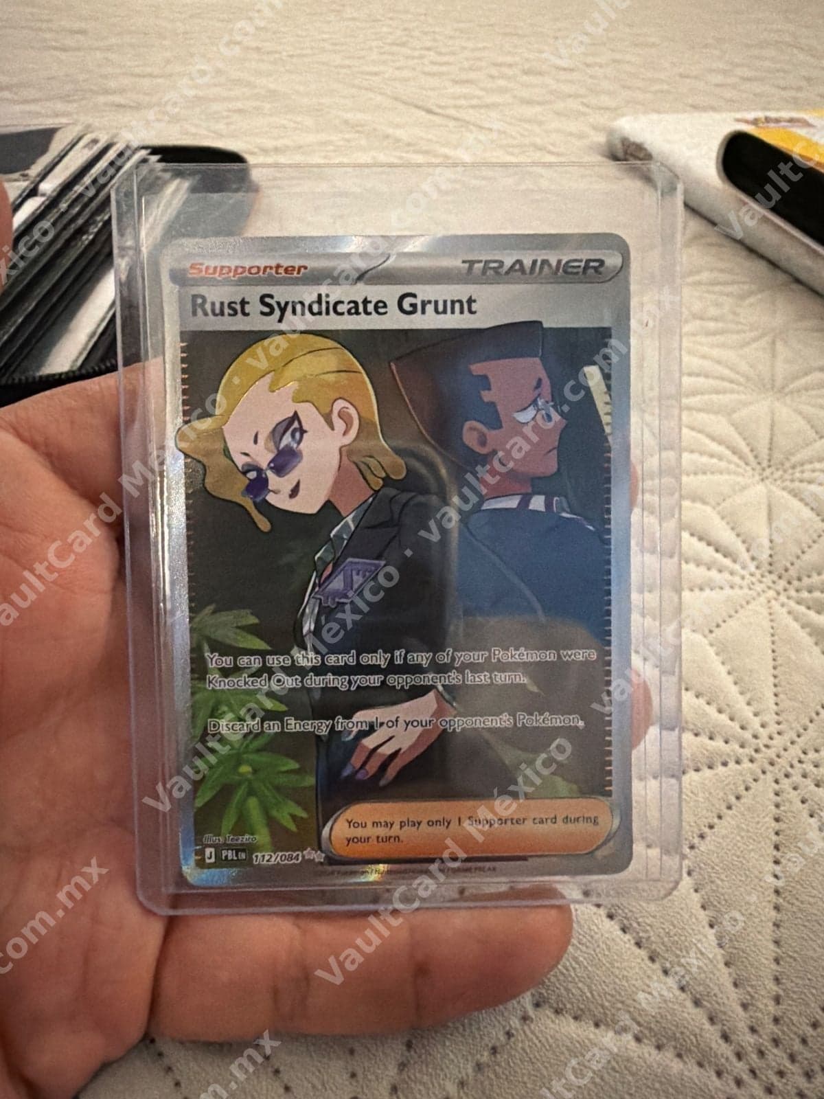 Rust Syndicate Grunt 112/084 - (PBL) Inglés - Full Art Supporter