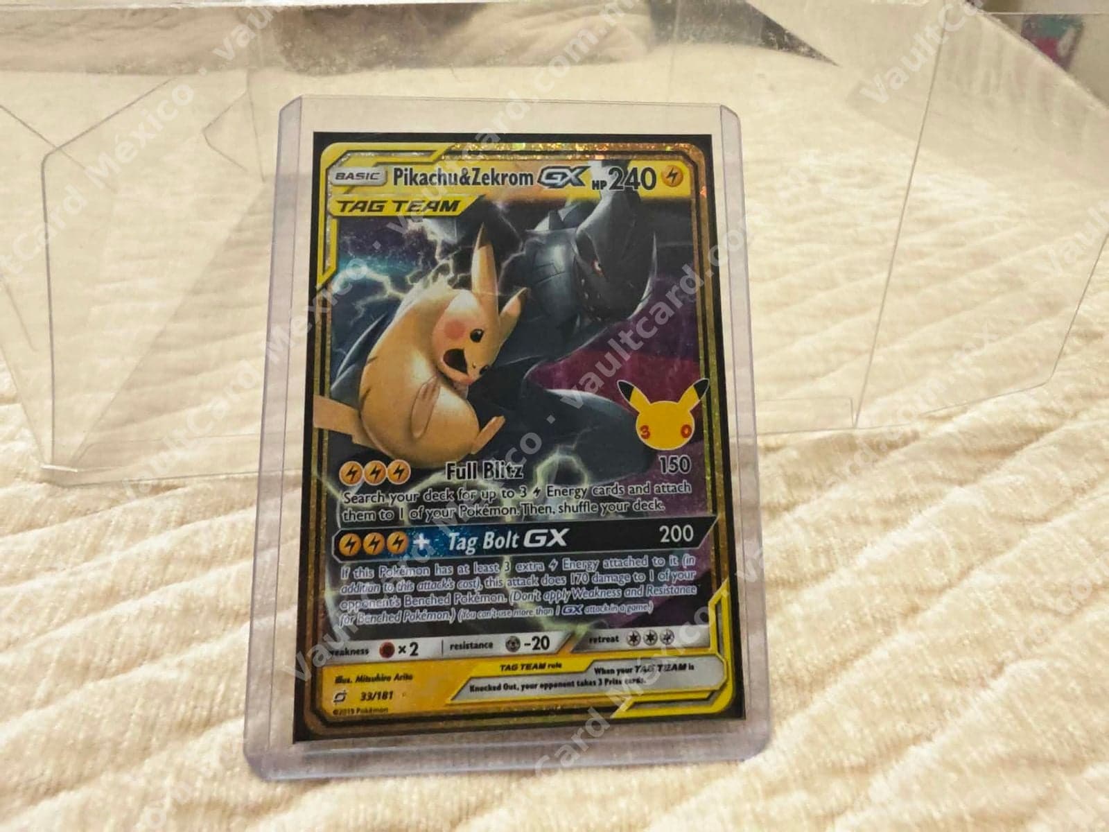 Pikachu & Zekrom GX 33/181 - Team Up (TEU) Inglés
