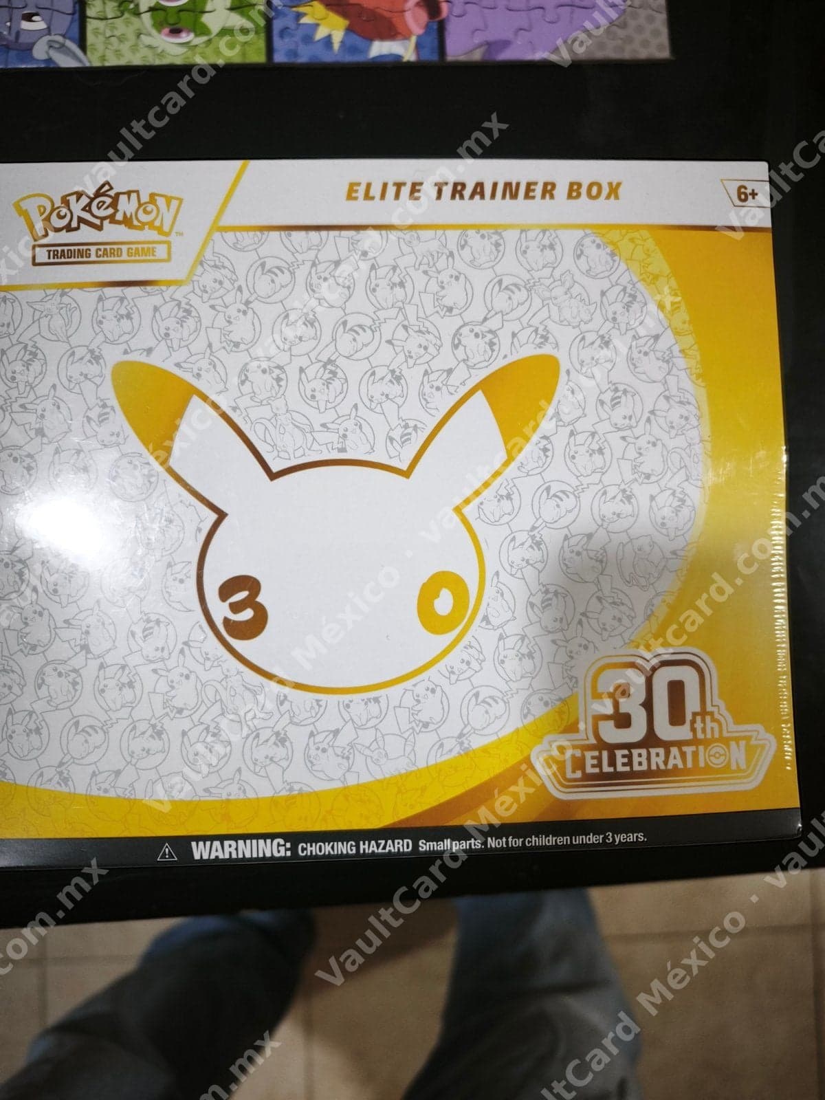 Pokémon TCG Elite Trainer Box 30th Celebration - Inglés Sellado