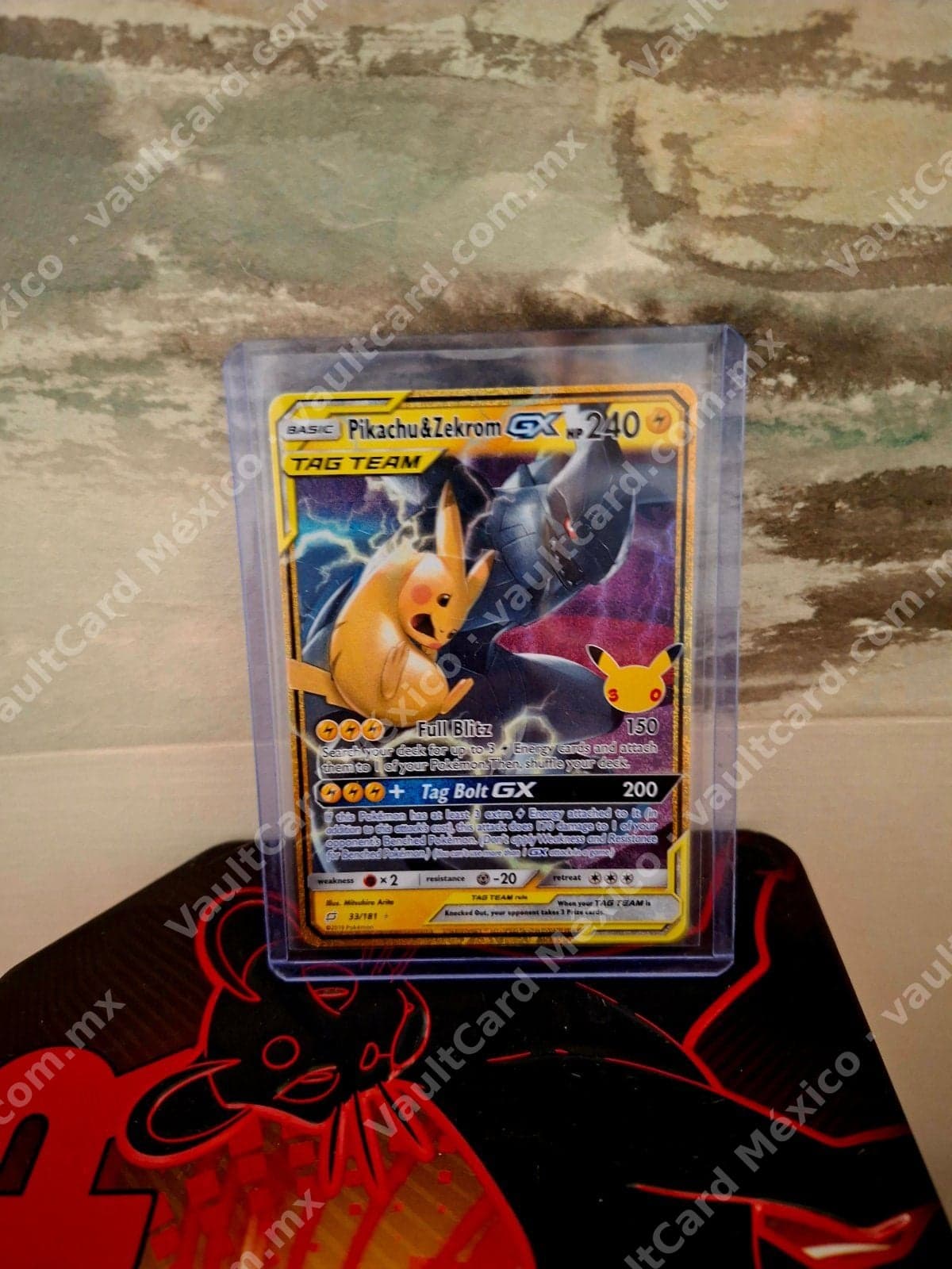 Pikachu & Zekrom GX 33/181 - Team Up (TEU) Inglés