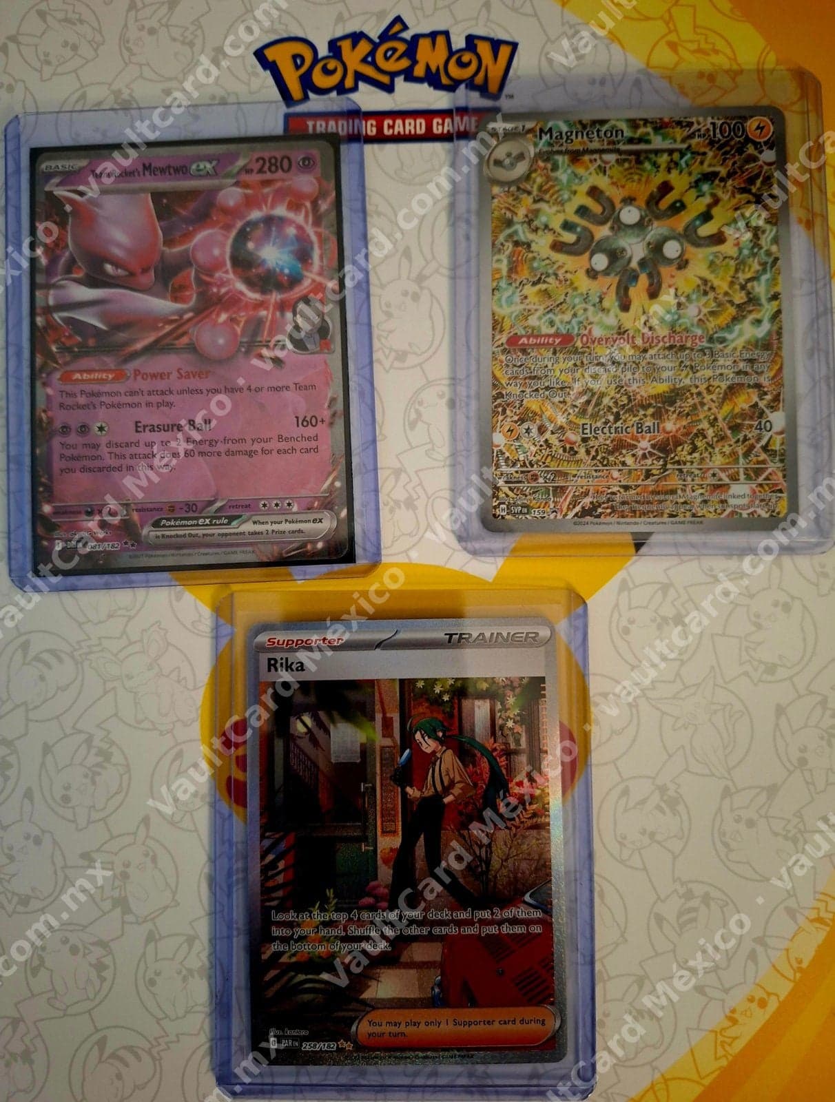 Lote 3 Cartas Pokémon TCG Inglés - Team Rocket's Mewtwo ex (DRI), Magneton (SVP), Rika (PAR)