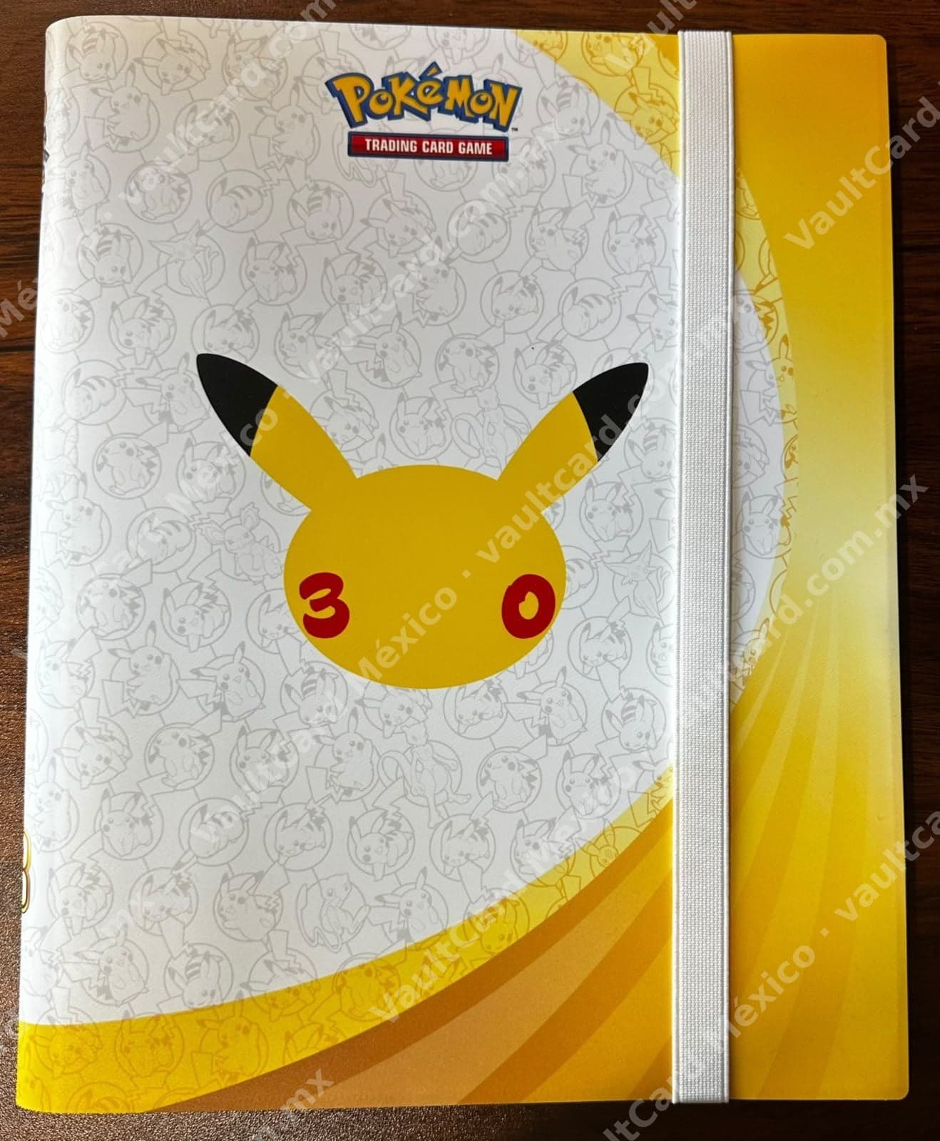 Álbum Carpeta Pokémon TCG Celebrations 30 Aniversario - Pikachu