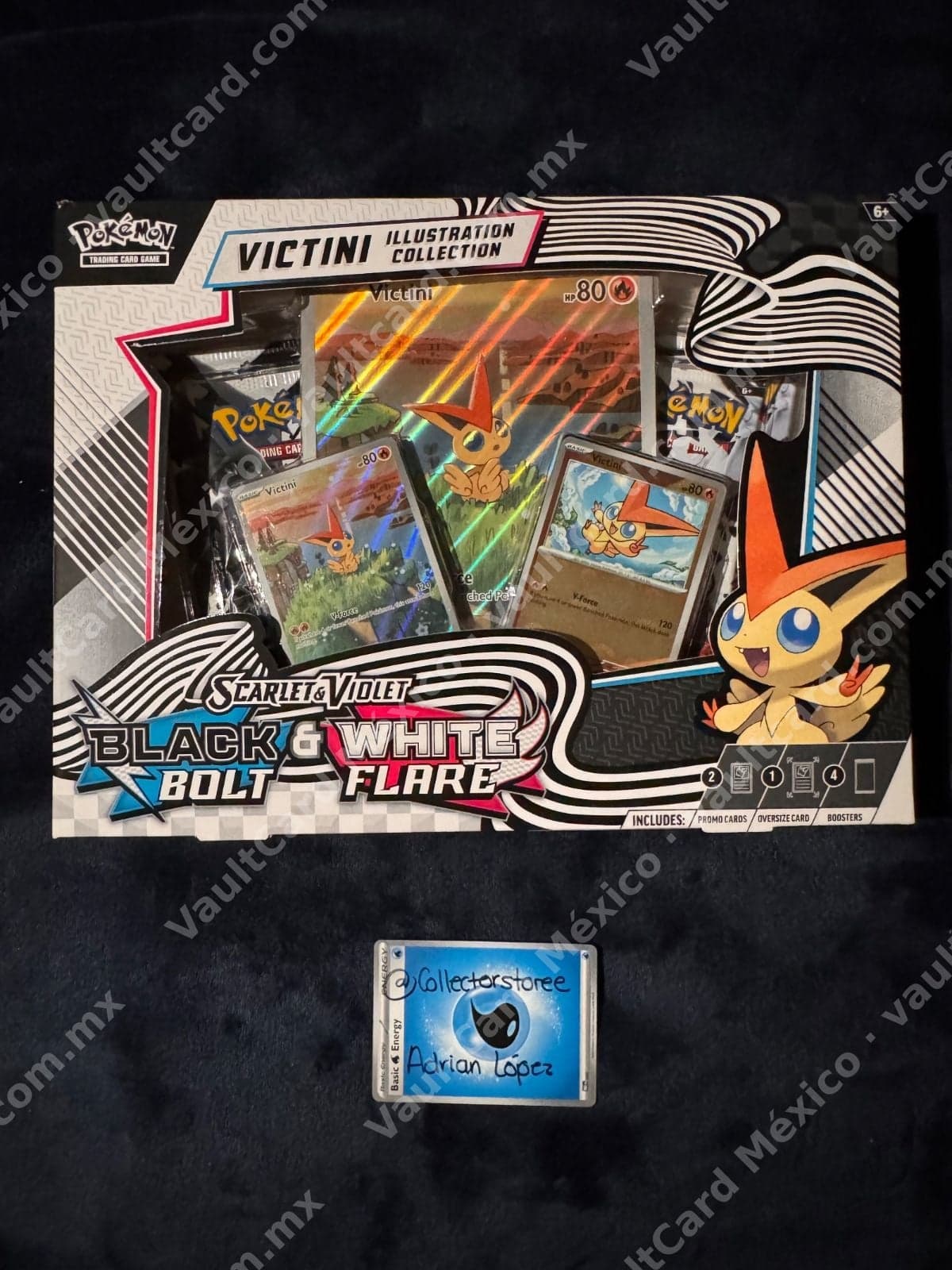 Victini Illustration Collection - Scarlet & Violet Black Bolt & White Flare Inglés (Sellado)