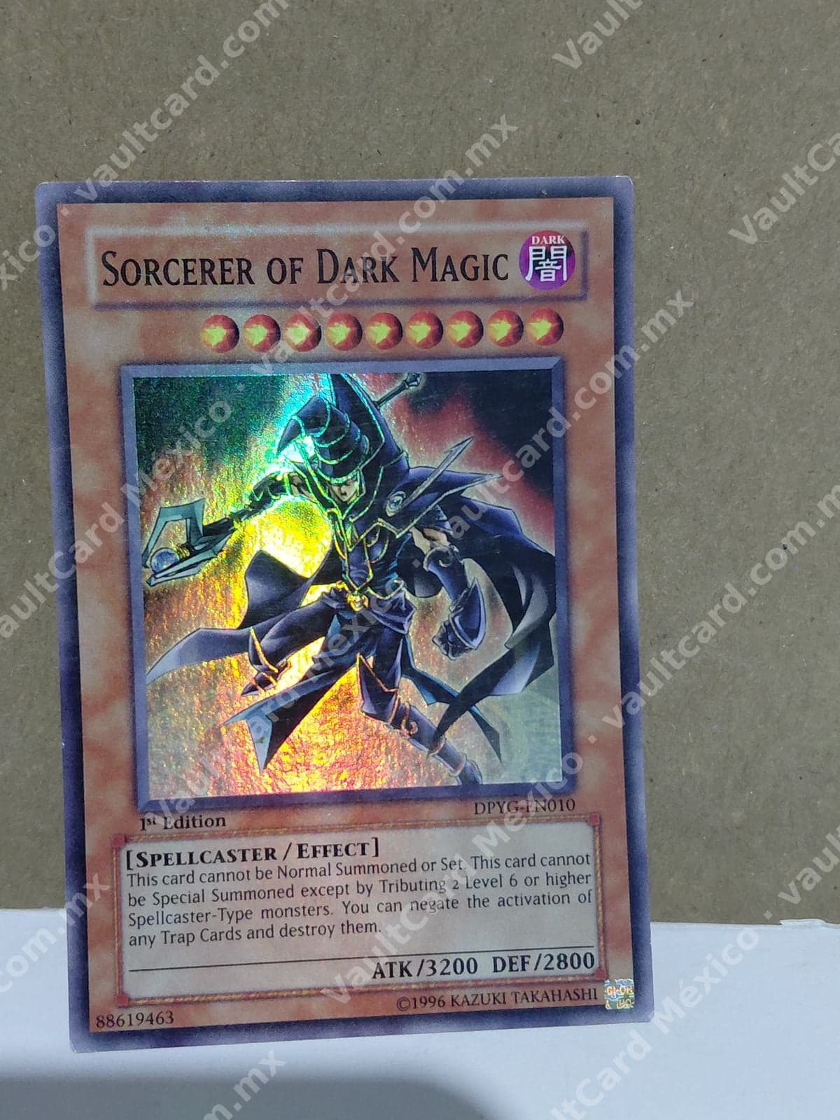 Sorcerer of Dark Magic DPYG-EN010 Super Rare Inglés 1st Edition