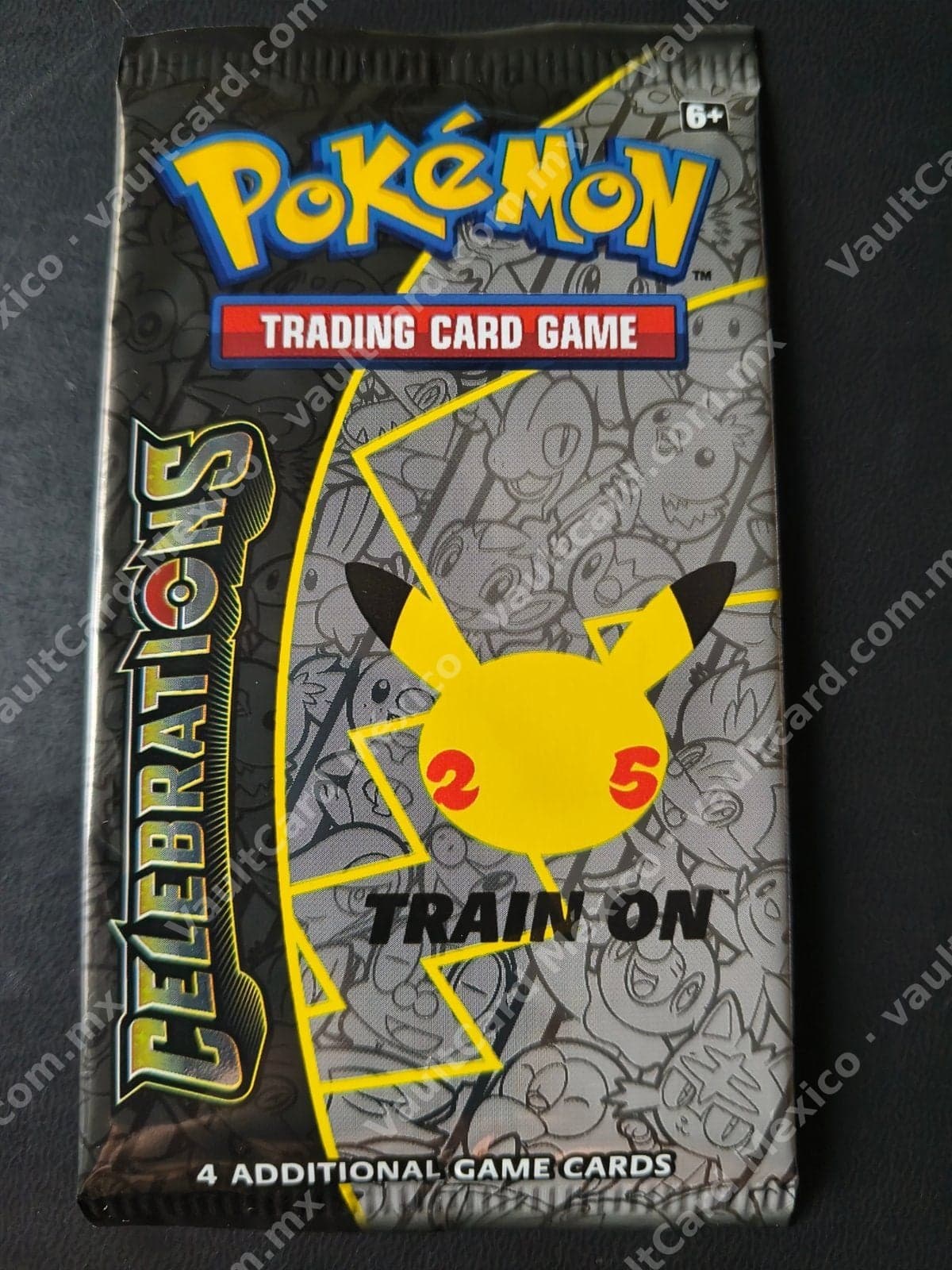 Sobre Sellado Pokémon Celebrations 25 Aniversario - Inglés
