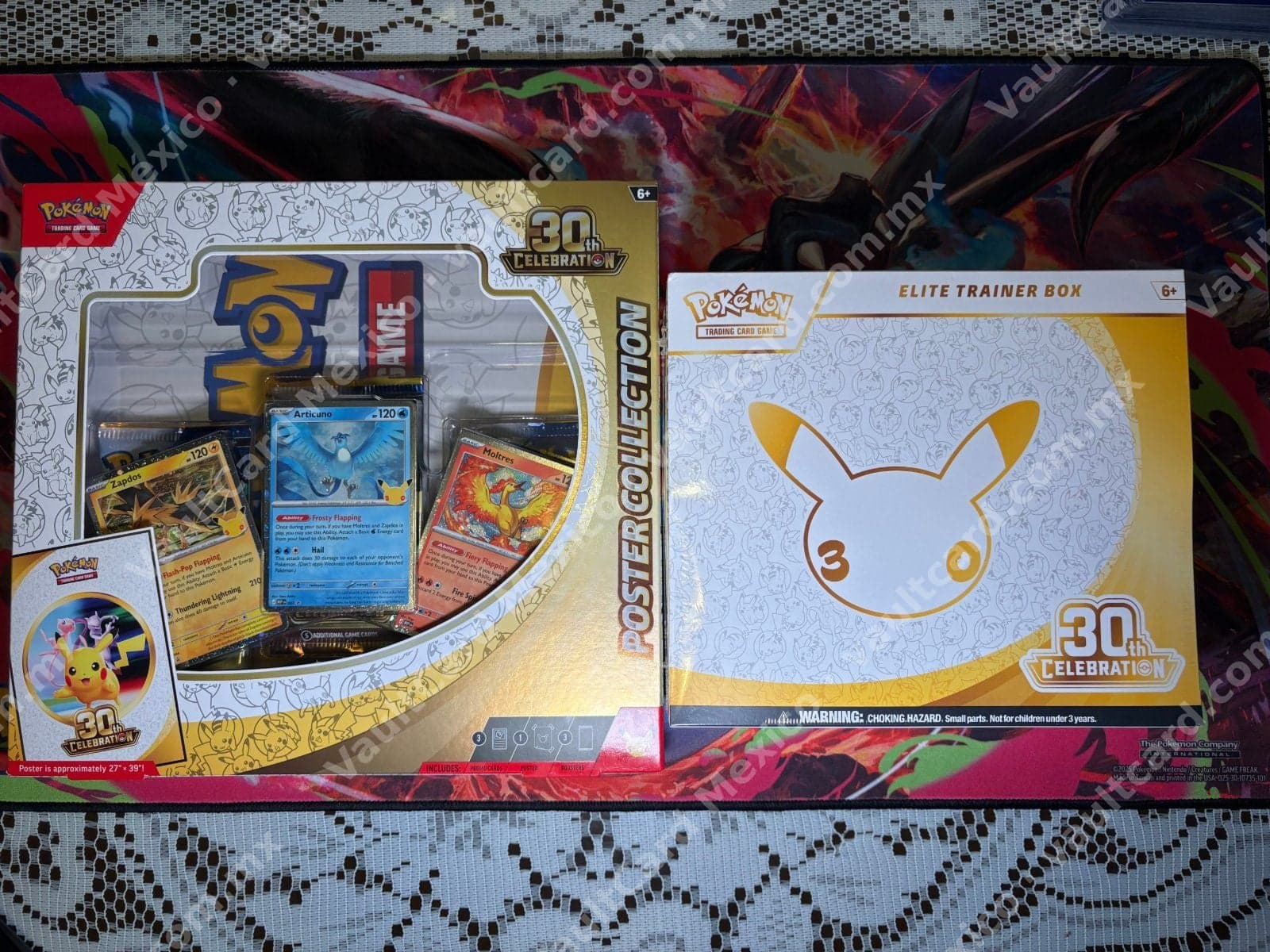 Lote Pokémon TCG 30th Celebration - Elite Trainer Box + Poster Collection Inglés Sellados