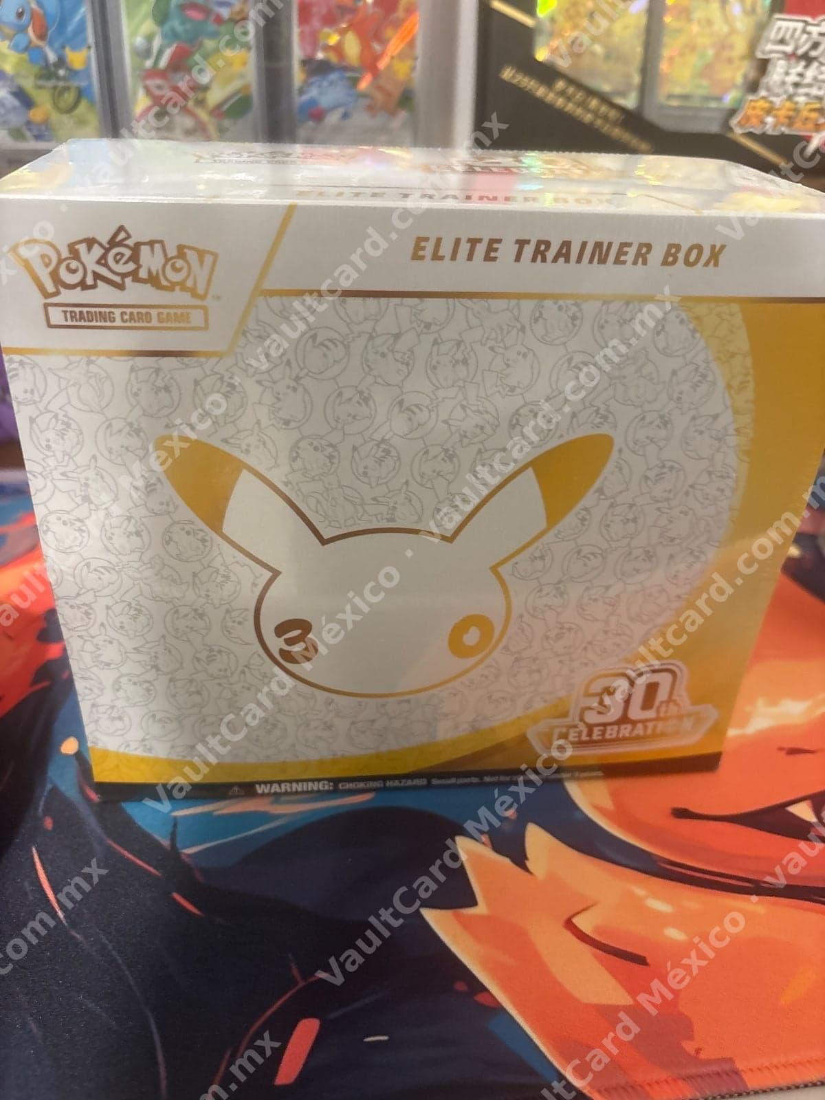 Elite Trainer Box Pokémon 30th Celebration - Inglés Sellado