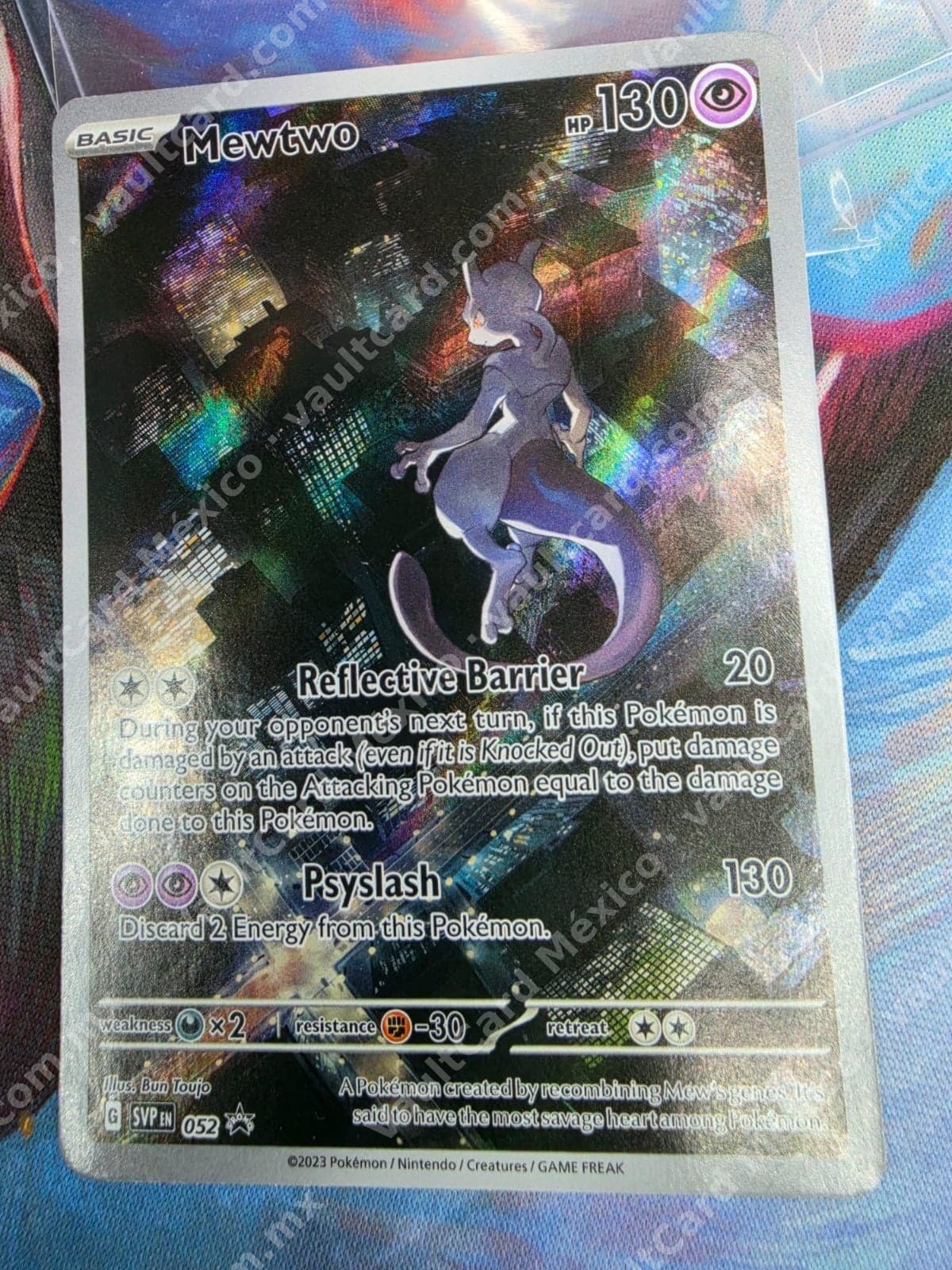 Mewtwo 052 - Promo SVP Inglés (Holo)
