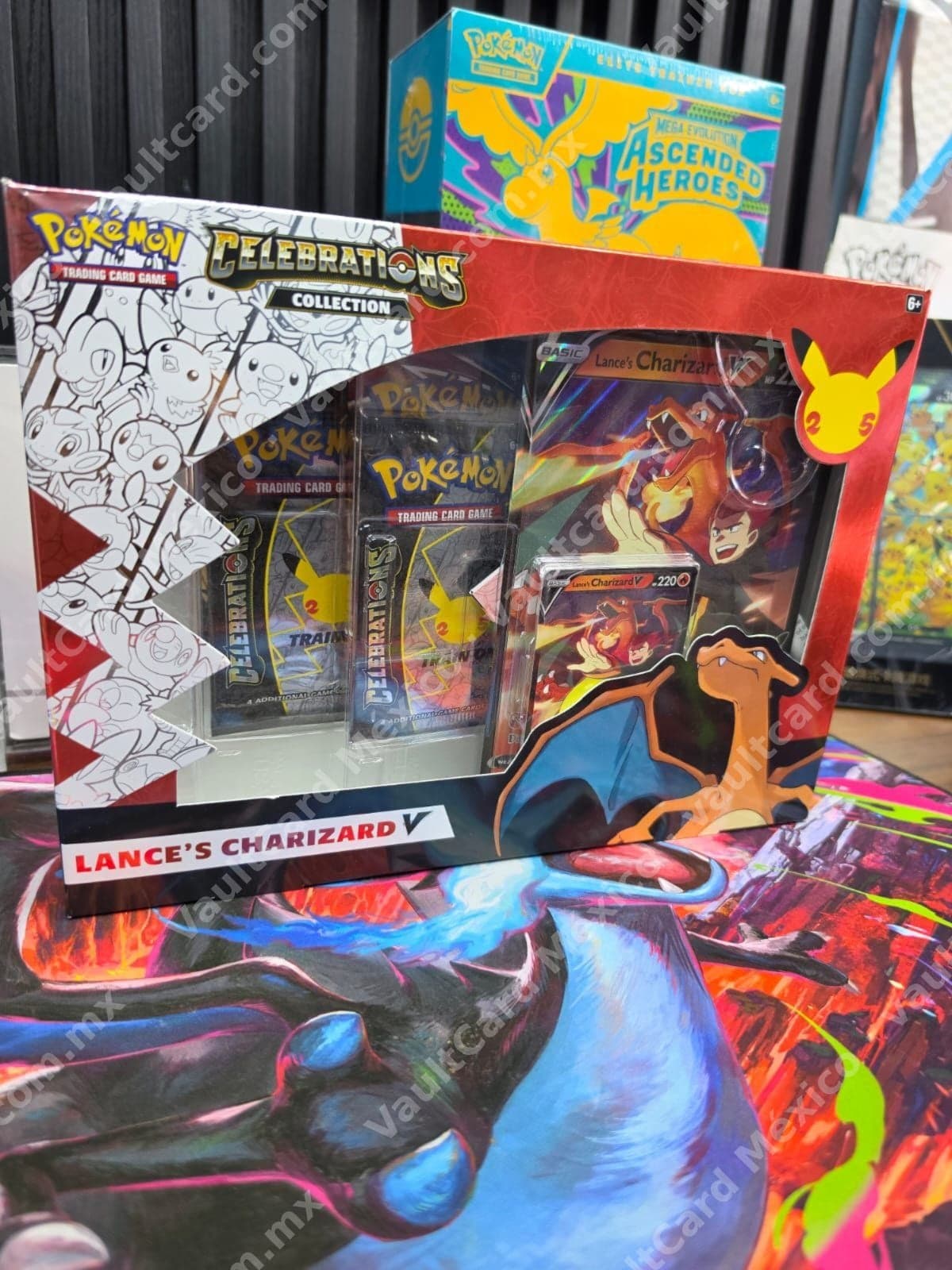 Pokémon Celebrations Collection Lance's Charizard V - Caja Sellada Inglés