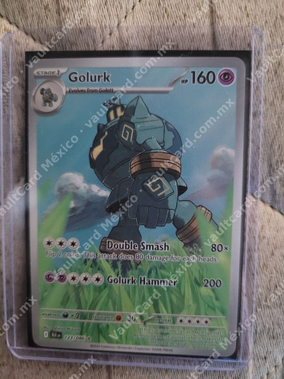 Golurk 123/086 - (BLK) Inglés - Illustration Rare