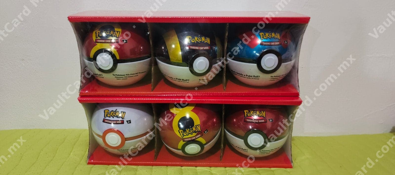 Dos Display de 3 Poké Ball Tins Pokémon TCG - Inglés Sellado