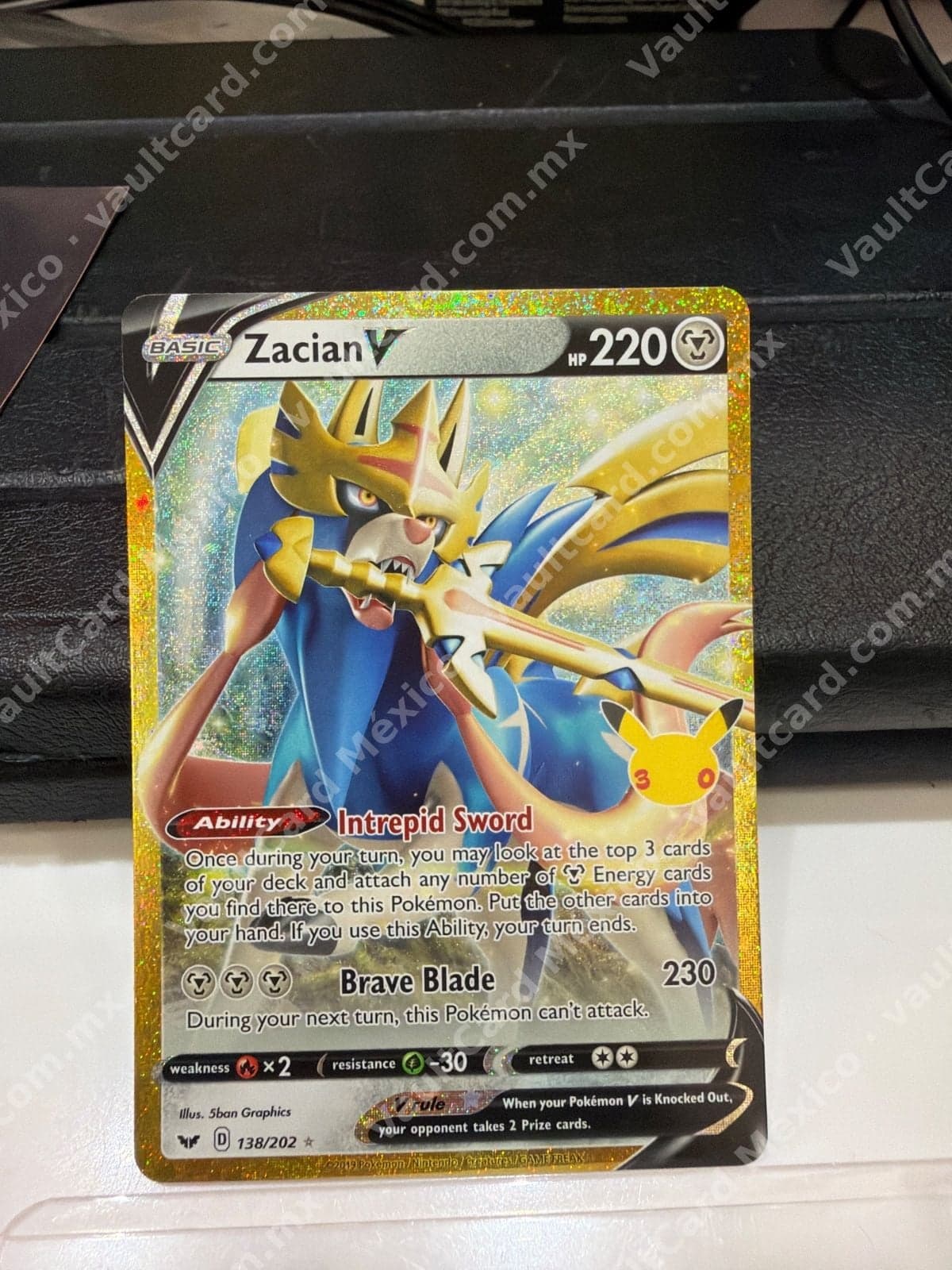 Zacian V 138/202 - Celebrations 30Aniversario Inglés