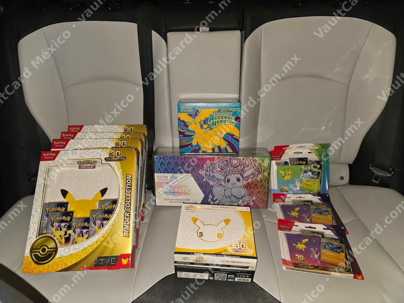 Lote de Productos Sellados Pokémon TCG - 30 Aniversario, Ascenso Heroico y Evoluciones Prismáticas