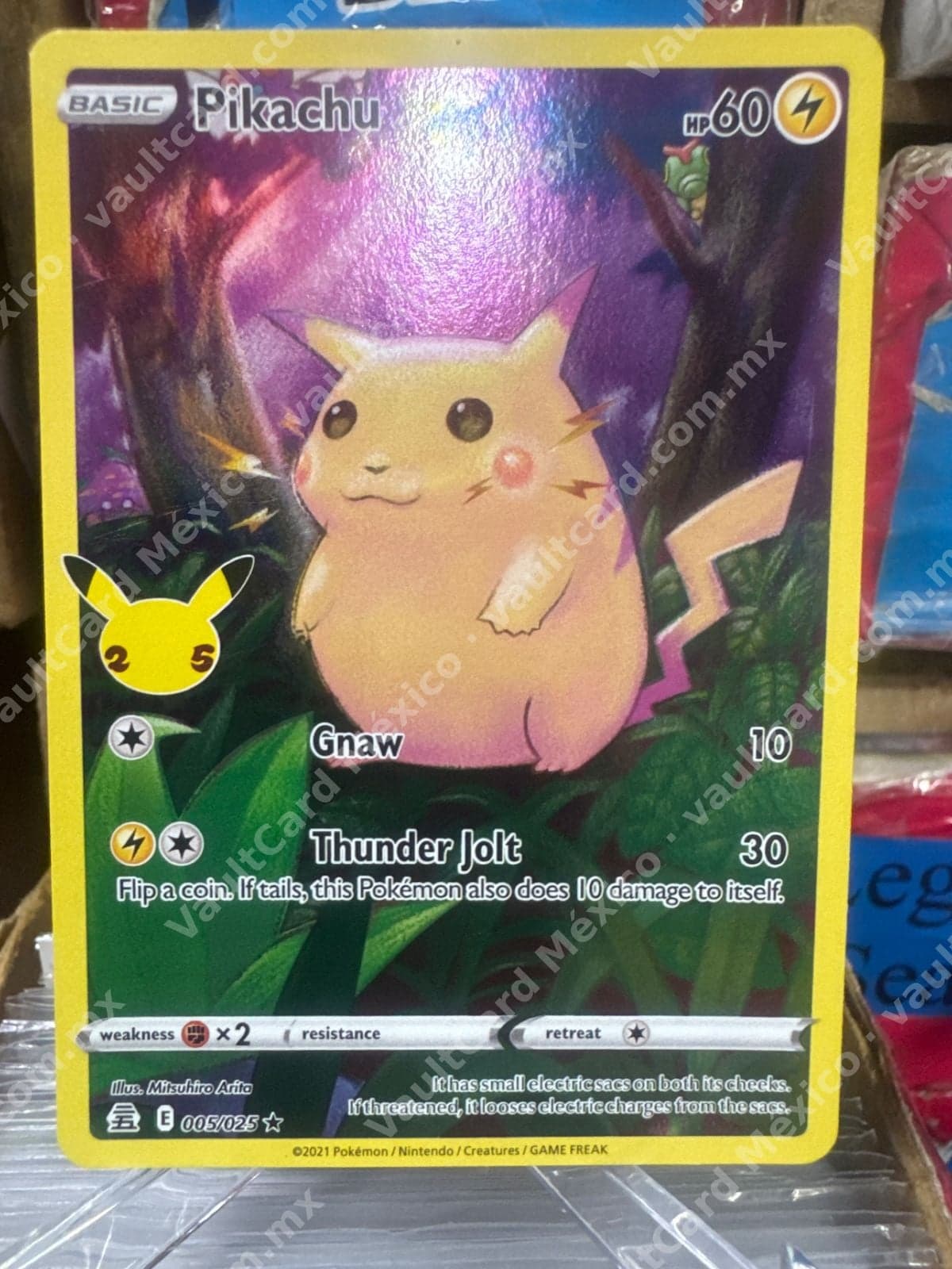 Pikachu 005/025 - Celebraciones 25 Aniversario (CEL) Inglés