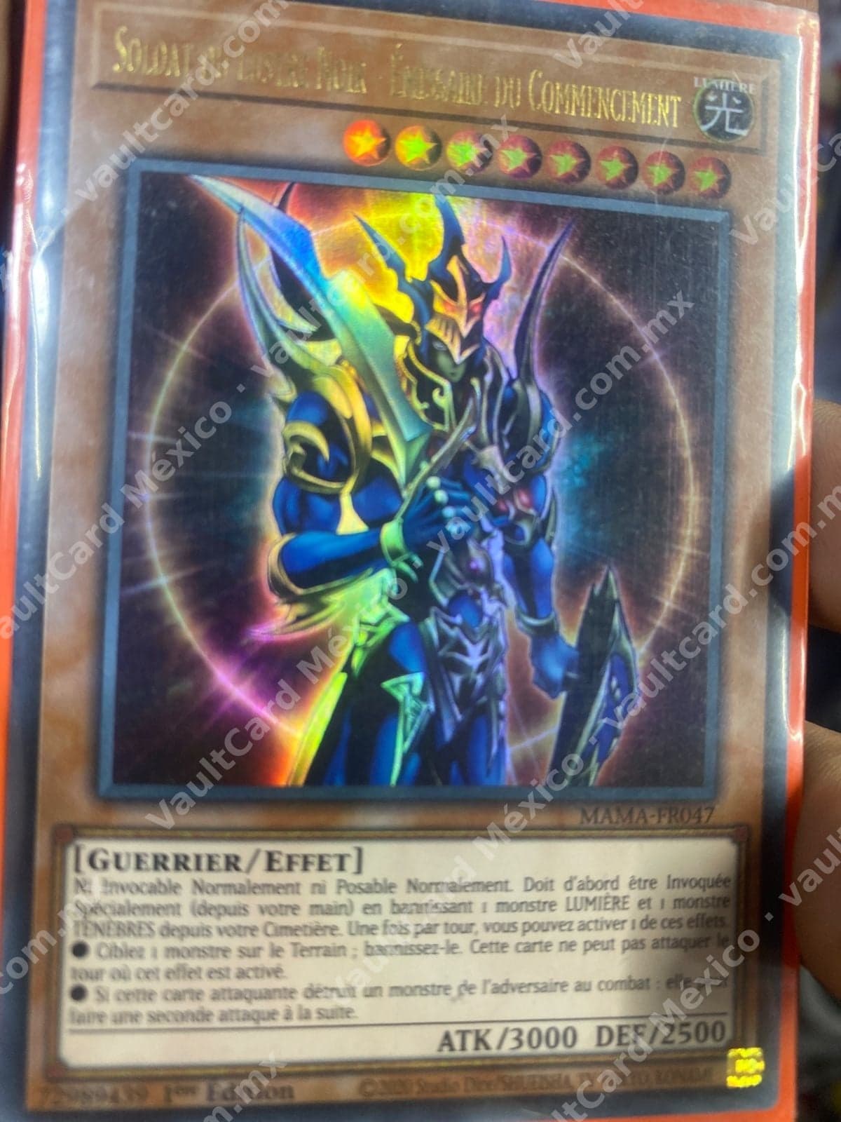 Soldat du Lustre Noir - Émissaire du Commencement MAMA-FR047 Quarter Century Secret Rare Francés